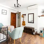 Bright Rooms With Ac And Rooftop Terrace In The Heart Of Cadiz